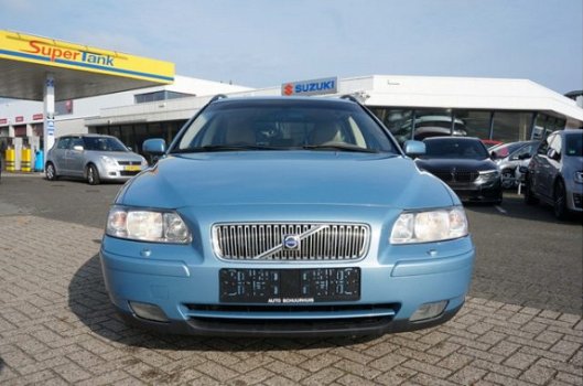 Volvo V70 - 2.4 BI FUEL 176000KM - 1