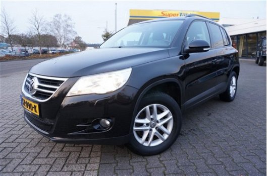 Volkswagen Tiguan - 2.0 TDI 110PK ECC PDC TREKHAAK - 1