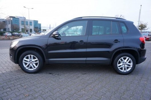 Volkswagen Tiguan - 2.0 TDI 110PK ECC PDC TREKHAAK - 1