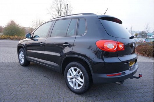 Volkswagen Tiguan - 2.0 TDI 110PK ECC PDC TREKHAAK - 1