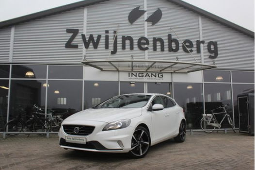 Volvo V40 - 2.0 D3 R-Design | Navi | Camera - 1