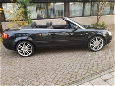 Audi A4 Cabriolet - 3.0 V6 Exclusive