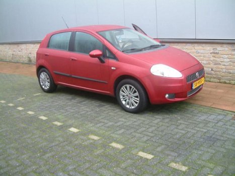 Fiat Grande Punto - 1.4-16V Edizione Lusso / MET ELECTRONISCHE STORING - 1