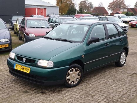 Seat Ibiza - 1.6i Vigo Peter Mulder JR Emmer-Compascuum - 1