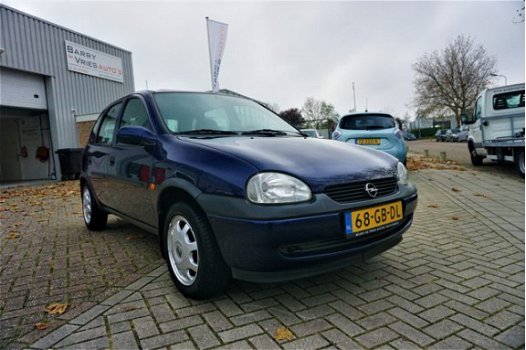 Opel Corsa - 1.2i-16V Onyx 5 Deurs Nieuwe Apk - 1