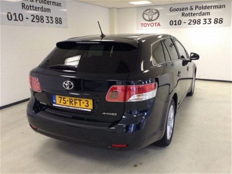 Toyota Avensis Wagon - 1.8 VVTi Business Automaat, navi, NL auto - 1