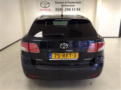 Toyota Avensis Wagon - 1.8 VVTi Business Automaat, navi, NL auto - 1