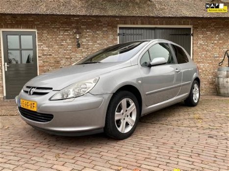 Peugeot 307 - 2.0-16V Griffe LEDER AUTOMAAT - 1