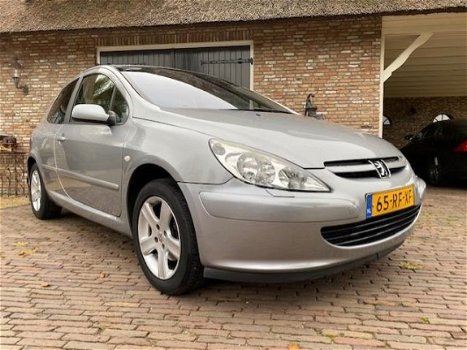 Peugeot 307 - 2.0-16V Griffe LEDER AUTOMAAT - 1