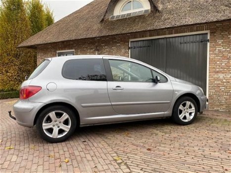 Peugeot 307 - 2.0-16V Griffe LEDER AUTOMAAT - 1