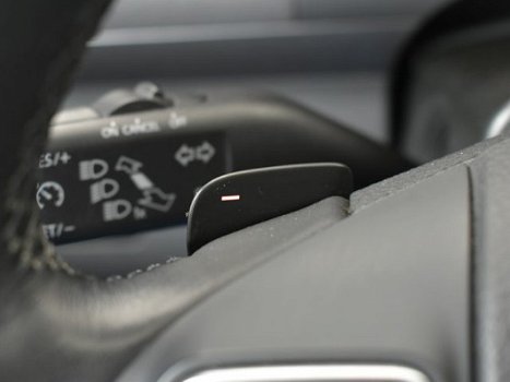 Volkswagen Touran - 1.4 TSI 141PK DSG Aut. Comfortline | Navigatie | Stoelverwarming | PDC a | Cruis - 1