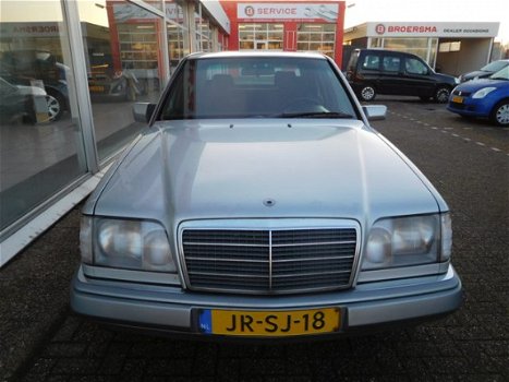 Mercedes-Benz E-klasse - 250 D 1 EIGENAAR - 1