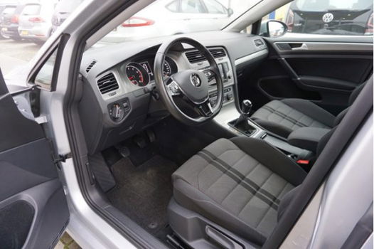 Volkswagen Golf Variant - 1.0 TSI 115pk Comfortline + Trekhaak + Navigatie - 1