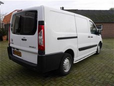 Toyota ProAce - 2.0D 128 PK L2H2 ZEER NETTE BEDRIJFSWAGEN AIRCO