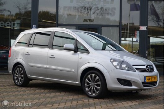 Opel Zafira - 1.8 Cosmo - 1