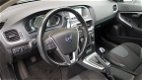 Volvo V40 - 2.0 D4 Momentum Business NAVI/CLIMATIC/CRUISE/LMV - 1 - Thumbnail