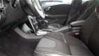 Volvo V40 - 2.0 D4 Momentum Business NAVI/CLIMATIC/CRUISE/LMV - 1 - Thumbnail