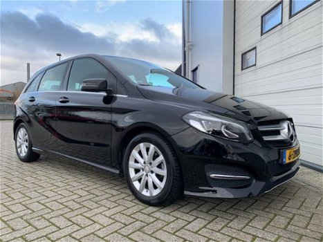 Mercedes-Benz B-klasse - 180 CDI 109pk AMBITION CLIMA-NAVI-LMV-PDC-TREKHAAK - 1