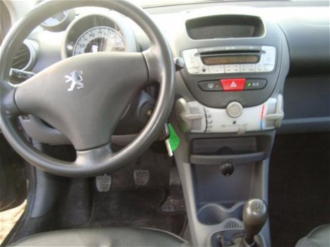 Peugeot 107 - 1.0-12V XR airco 5 deurs - 1