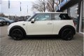 Mini Mini One - 1.2 Salt | LED verlichting | Climate control | Cruise control | Navigatie | Stoelver - 1 - Thumbnail