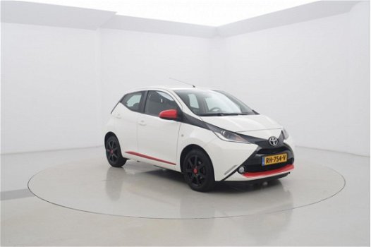 Toyota Aygo - 1.0 VVT-i x-play Red Edition 5drs - 1