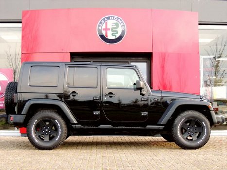 Jeep Wrangler Unlimited - 2.8 CRD Sahara - 1