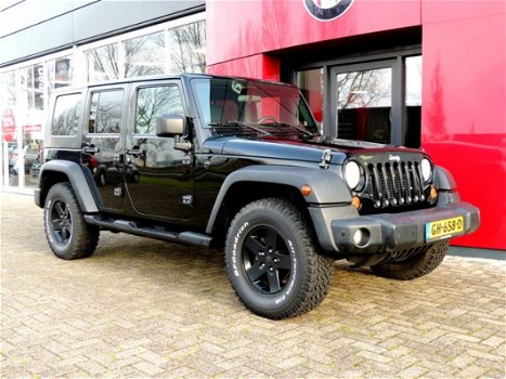 Jeep Wrangler Unlimited - 2.8 CRD Sahara - 1