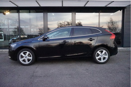 Volvo V40 - 2.0 D2 120PK Momentum Business - 1