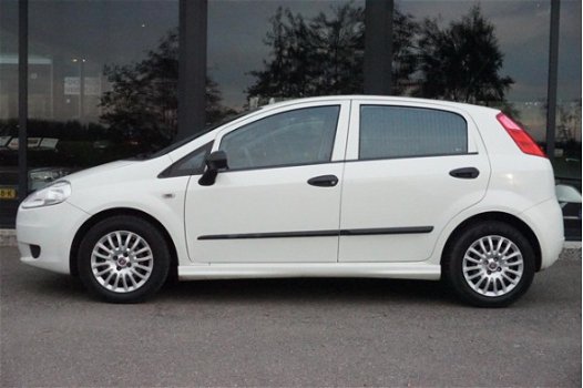 Fiat Punto - 1.3 MultiJet 16V 85pk 5D - 1