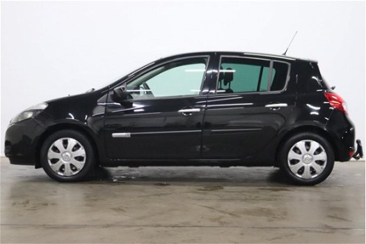 Renault Clio - 1.5 dCi 85pk 5-DRSAuthentique |Trekhaak - 1