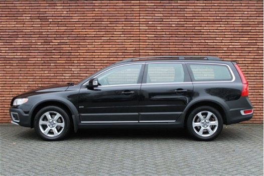 Volvo XC70 - D5 AWD GEARTRONIC Summum - 1