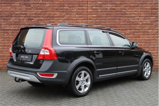 Volvo XC70 - D5 AWD GEARTRONIC Summum - 1