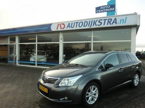 Toyota Avensis Wagon - 1.8 VVTi Business - 1