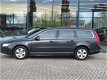 Volvo V70 - 2.4D Limited Edition Aut. | Leder | Navi | Trekhaak | Bluetooth - 1 - Thumbnail