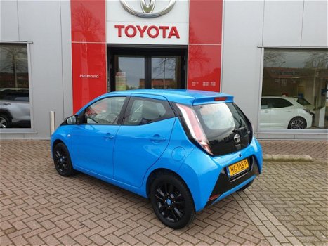 Toyota Aygo - 1.0 VVT-i x-cite Nav 5D 69pk - 1