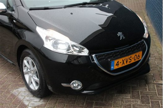 Peugeot 208 - 5drs Style 1.2 PureTech 82pk ETG5 | Automaat | Airconditioning | Lichtmetaal | - 1