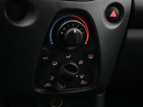 Toyota Aygo - 1.0 VVT-i x-fun | Airco | Bluetooth | Centr deurvergrendeling | - 1
