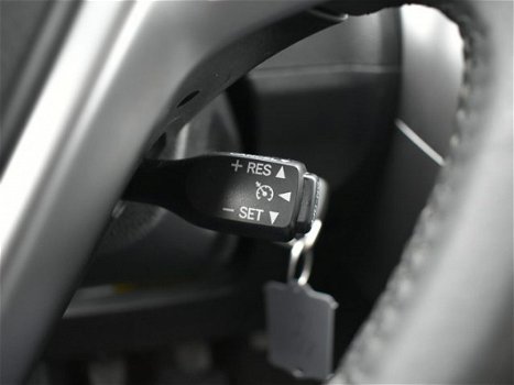 Toyota Verso - 1.6 VVT-i Business | Trekhaak | Licht + Regensensor | Cruise | - 1