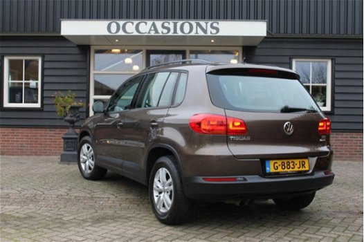 Volkswagen Tiguan - 1.4 TSI Comfort&Design Edition Panodak, Navi, Xenon, PDC - 1