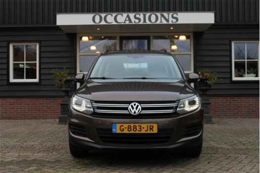 Volkswagen Tiguan - 1.4 TSI Comfort&Design Edition Panodak, Navi, Xenon, PDC - 1