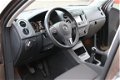 Volkswagen Tiguan - 1.4 TSI Comfort&Design Edition Panodak, Navi, Xenon, PDC - 1 - Thumbnail