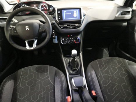 Peugeot 2008 - SUV 1.2 130 pk Active Binnen 3 dagen rijden incl. garantie - 1