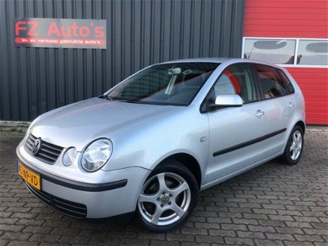 Volkswagen Polo - 1.4-16V Comfortline | Metallic | Airco | - 1