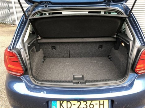 Volkswagen Polo - 1.0 95PK 5bak Navigatie parkeersensoren Alarm Navi LM-velgen MF-stuur metalliclak - 1