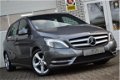 Mercedes-Benz B-klasse - 200 B200 Automaat Sport Leder Navi Xenon/LED Trekhaak '12 - 1 - Thumbnail