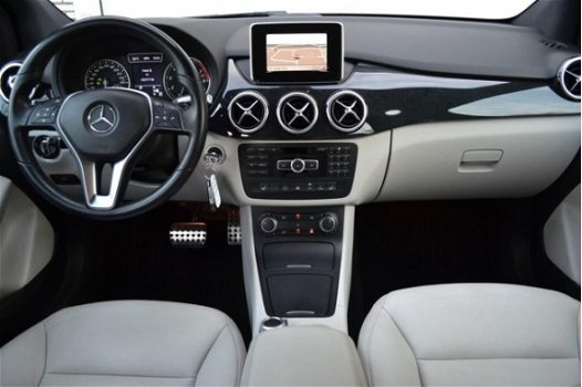 Mercedes-Benz B-klasse - 200 B200 Automaat Sport Leder Navi Xenon/LED Trekhaak '12 - 1