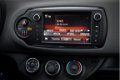 Toyota Yaris - 1.0 VVT-i Aspiration | Airco | Achteruitrijcamera | Orig.NL NAP, 1e Eigenaar RIJKLAAR - 1 - Thumbnail