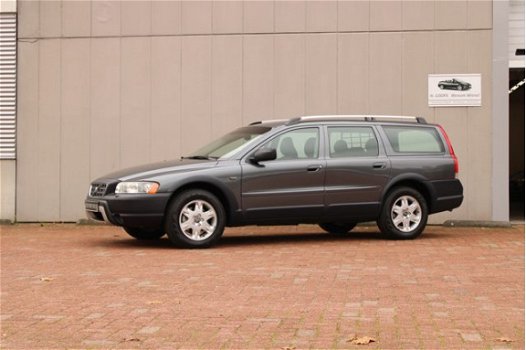 Volvo XC70 - 2.4 D5 AWD AUTOMAAT YOUNGTIMER - 1