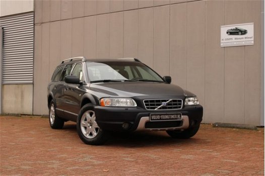 Volvo XC70 - 2.4 D5 AWD AUTOMAAT YOUNGTIMER - 1