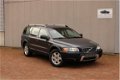 Volvo XC70 - 2.4 D5 AWD AUTOMAAT YOUNGTIMER - 1 - Thumbnail